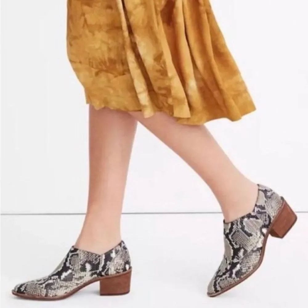 NEW Madewell Sonia leather snake print pointed chelsea boots booties 8.5